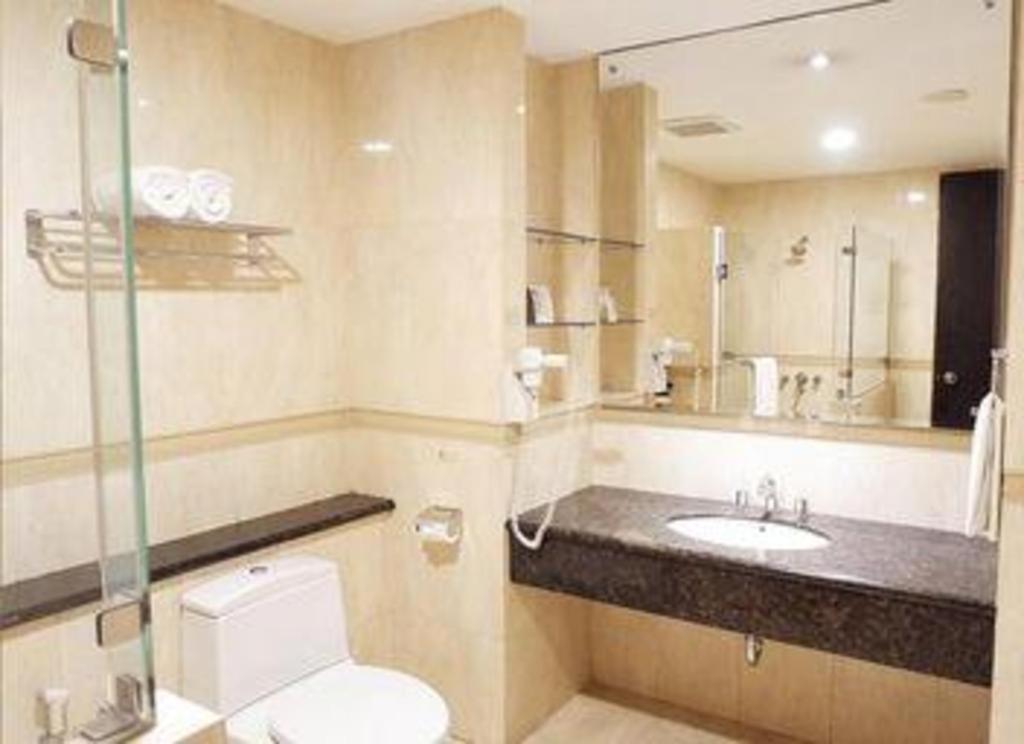 Grage Hotel Cirebon Luaran gambar